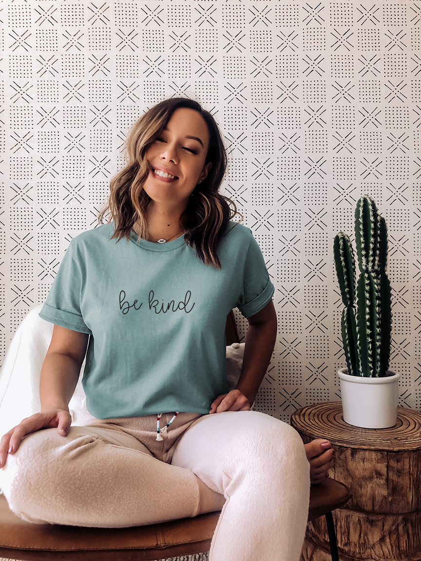 Be Kind T shirt