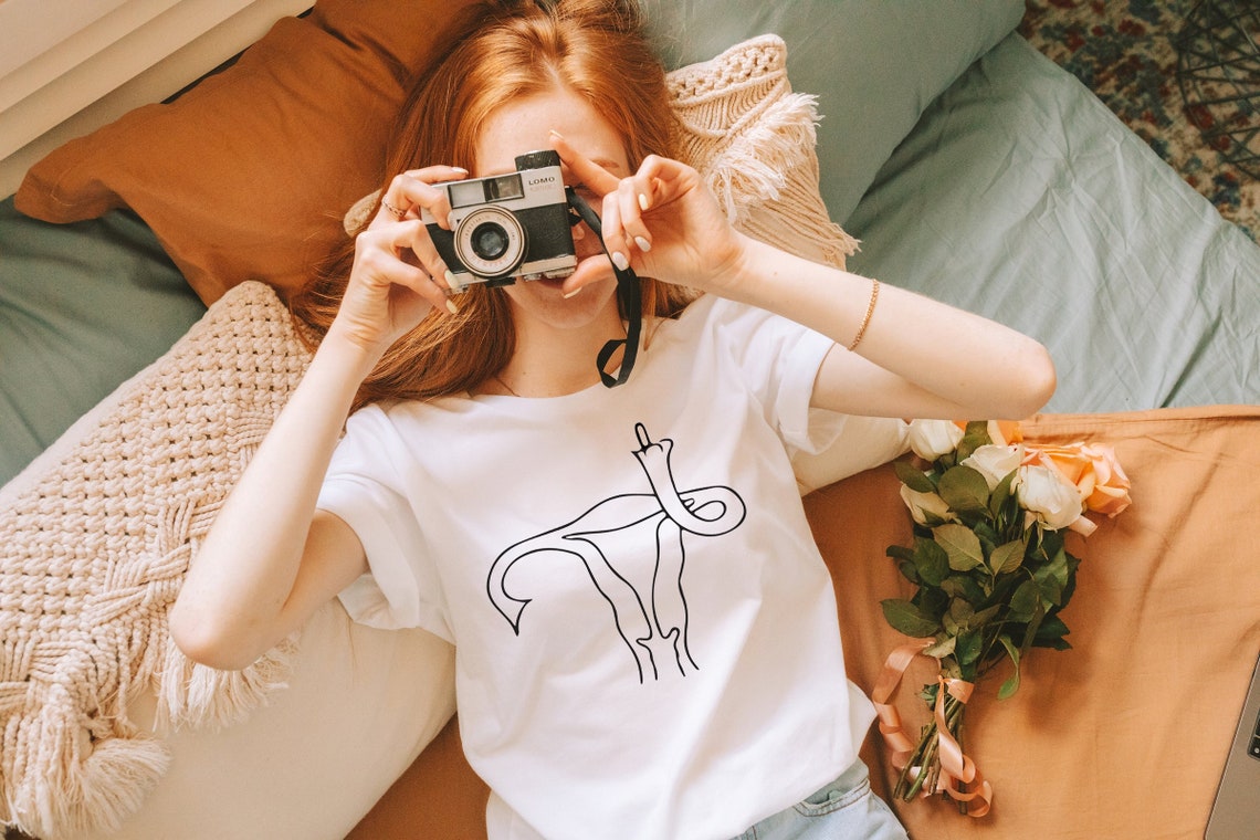 Uterus Finger Shirt